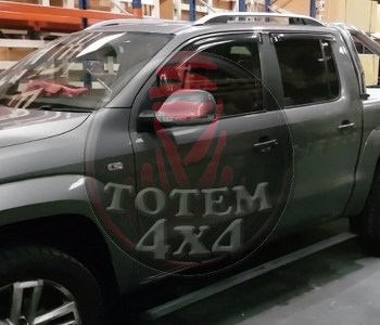 Estribos laterales electricos Volkswagen Amarok